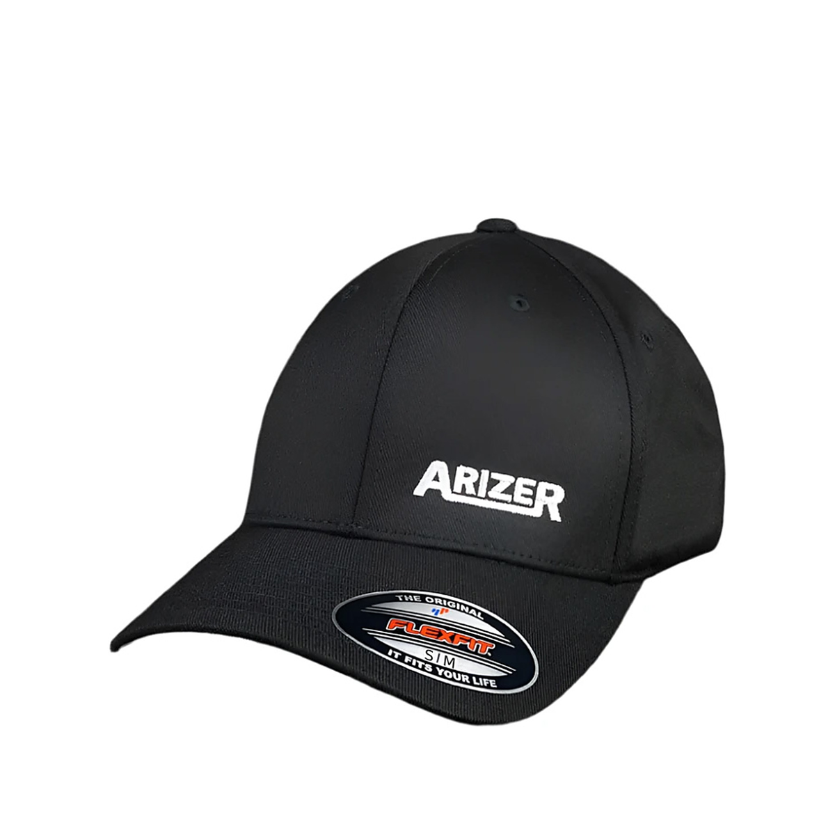 Schwarze Arizer Flexfit Baseballcap mit weißem Logo – Modellansicht für Größe S/M