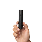 PAX FOUR Onyx, Größenansicht in einer Hand