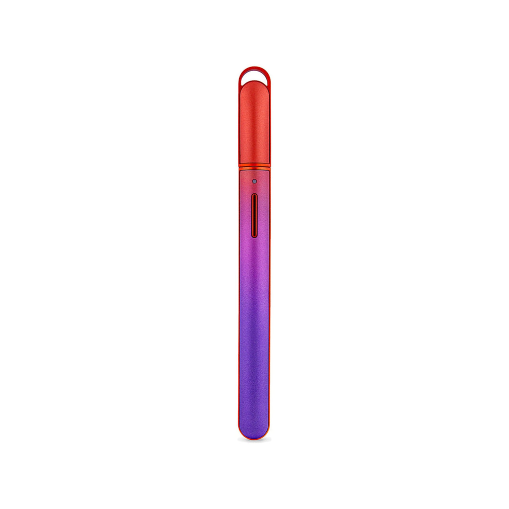 Puffco New Hot Knife in Plasma mit aufgesetzter Schutzkappe und Öse