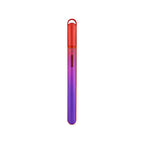 Puffco New Hot Knife in Plasma mit aufgesetzter Schutzkappe und Öse