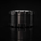 Edelstahl-Grinder 4-teilig silber, geschlossen