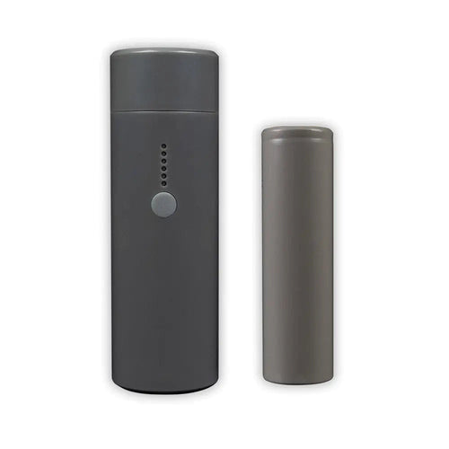Eine einzelne grüne Arizer Air-II-/ArGo-Ersatzakkuzelle