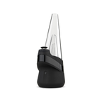 Puffco New Peak in Onyx aus schräger Vorderansicht mit Bedientaste
